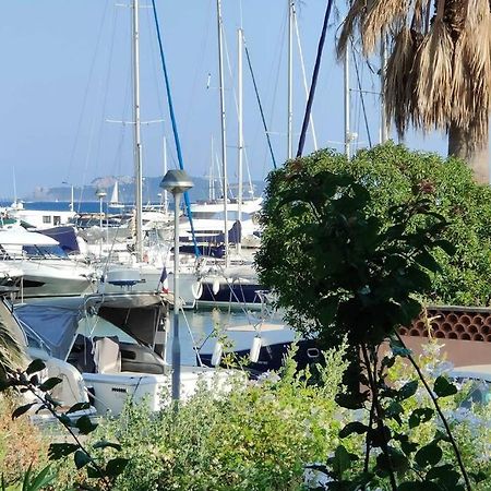 Suites Jm - Le Temps D'Une Escale Hyères Exteriör bild
